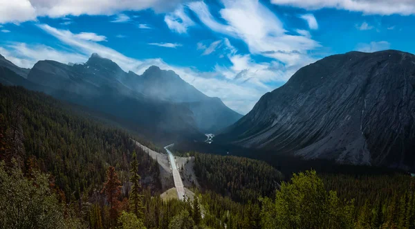 Aerial view of a scenic road in the Canadian Rockies — Stock Photo, Image