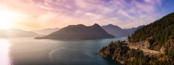 Sea to Sky Hwy in Howe Sound near Horseshoe Bay — Stock fotografie