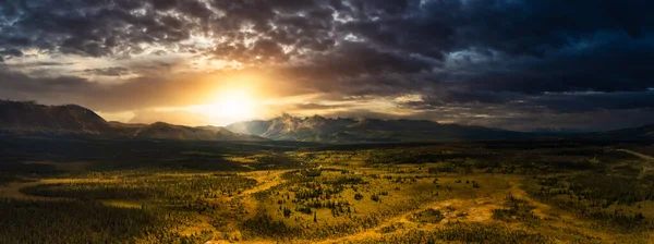 Paisagem aérea em Yukon, Canadá — Fotografia de Stock