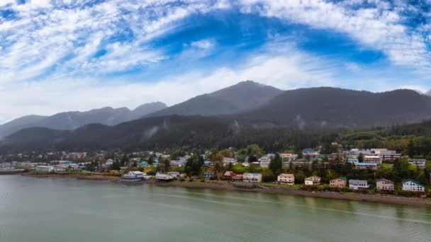 Cinemagraph Continuous Loop Animation. Bela vista de uma pequena cidade, Juneau, Alaska, EUA — Vídeo de Stock