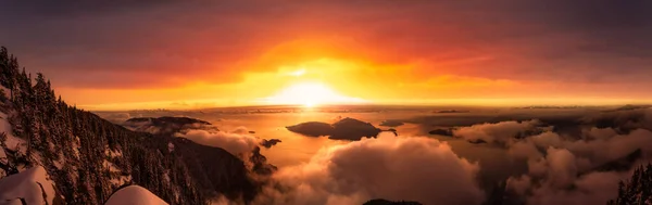 St Marks Summit, in Howe Sound, North of Vancouver, Британская Колумбия, Канада — стоковое фото