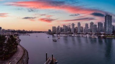 Sinemagraf Devamlı Döngü Animasyonu. False Creek, Vancouver, British Columbia, Kanada