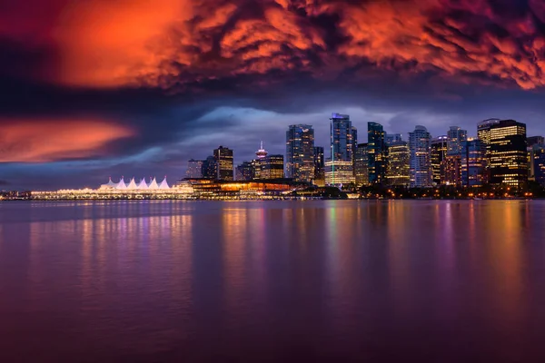 Vista do porto de carvão no centro de Vancouver — Fotografia de Stock