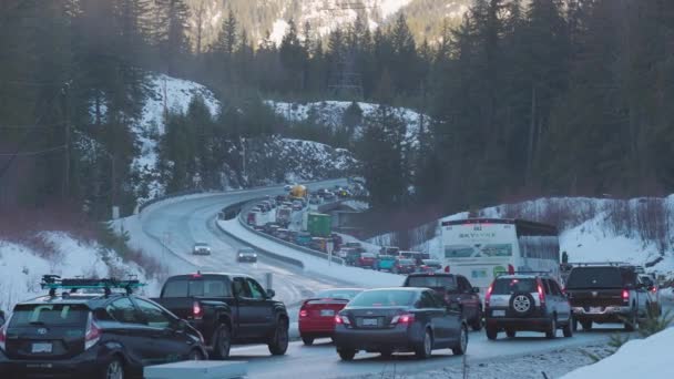 Atasco de tráfico en el mar a Sky Highway — Vídeos de Stock