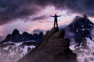 Sihirli Fantezi Macera Birleşimi