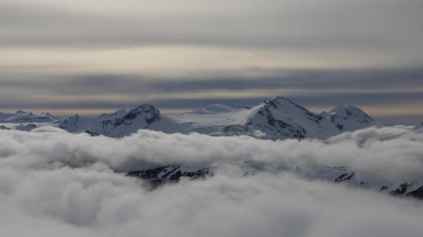 Whistler Dağı ve Kanada Doğa Manzarası 'nın Güzel Zaman Hızı Görünümü — Stok video