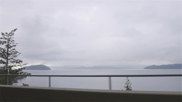 Pemandangan Howe Sound dari rute terkenal, Sea to Sky Highway — Stok Video