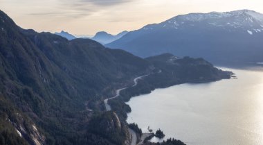 Şef Dağ 'dan Gökyüzü Karayoluna Hava Manzarası.