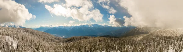 Luftaufnahme der kanadischen Naturlandschaft — Stockfoto