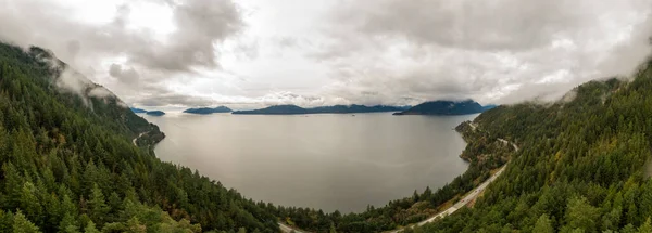 Aerial panoramic view of the Sea to Sky Highway — Stock Photo, Image