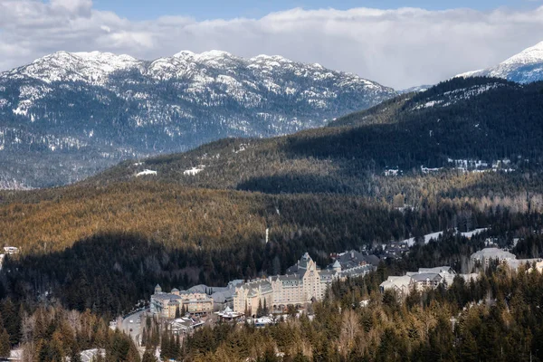 Chalets and Vacation Homes in a Village at a Famous Ski Resort — Stock Photo, Image