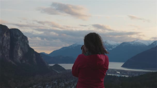 Avventura Viaggi Fotografo Escursioni in montagna — Video Stock