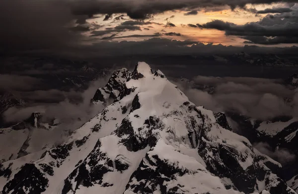 Вид сверху на Белые Ледниковые горы. — стоковое фото