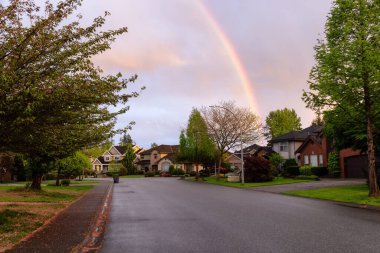 Sokak ve Ev Manzarası Banliyö Mahallesi 'nde