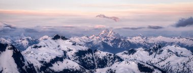 Kanada Dağ Manzarası Uçağı 'ndan Hava Görüntüsü