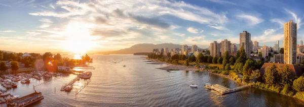 False Creek, Downtown Vancouver, British Columbia, Canadá — Fotografia de Stock