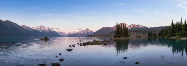 Vista panoramica del paesaggio naturale canadese — Foto Stock