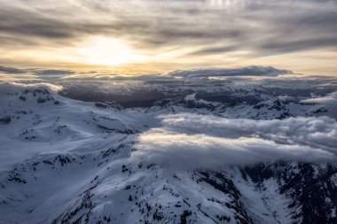 Kanada Dağ Manzarası Uçağı 'ndan Hava Görüntüsü