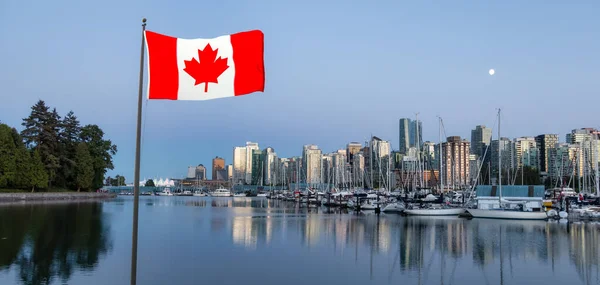 Downtown Modern City Skyline em Coal Harbour desde Stanley Park — Fotografia de Stock