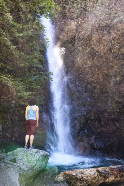 Adult Woman hiker at Norvan Falls — Stock Photo, Image