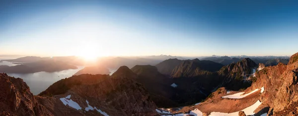 Rocky Kanada Dağ Manzarası Panoramik Görünümü. — Stok fotoğraf