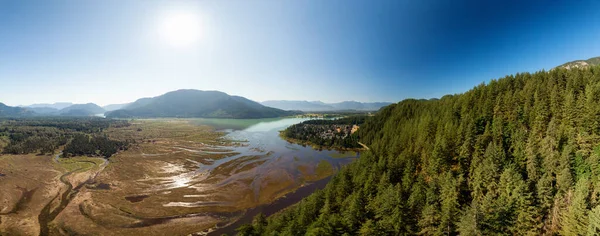 Letecký panoramatický výhled na řeku Harrison ve Fraser Valley — Stock fotografie
