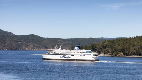 BC Ferries Barco Saliendo de la Terminal en Swartz Bay — Foto de Stock