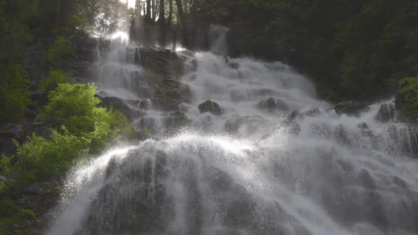 Park Prowincji Bridal Veil Falls w pobliżu Chilliwack — Wideo stockowe