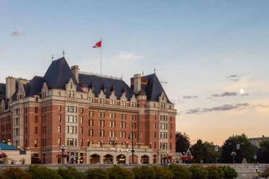 Victoria Limanı 'ndaki ünlü otel, İmparatoriçe.