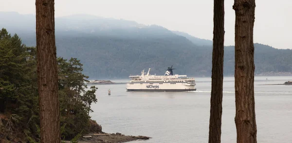 BC Ferries Boot die de Terminal in Swartz Bay verlaten — Stockfoto