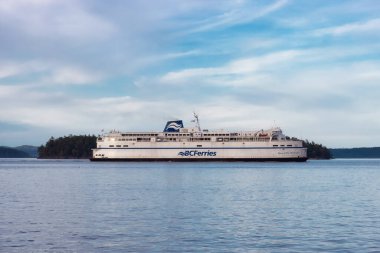 BC Feribot Swartz Körfezi 'ndeki Terminale varıyor.
