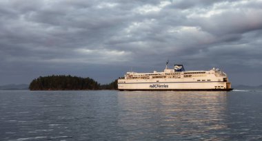 BC Feribot Swartz Körfezi Terminalinden ayrılıyor.