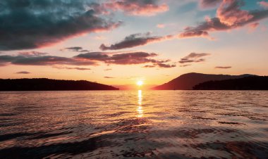 Batı kıyısındaki Körfez Adaları Kanada Doğa Manzarası