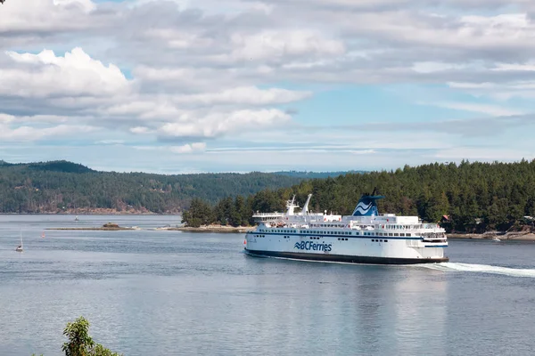 BC Feribot Swartz Körfezi 'ndeki Terminale gidiyor.