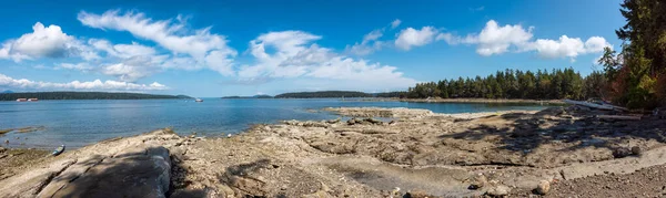 Rocky Shore με καναδική φύση τοπίο στον Ειρηνικό Ωκεανό Δυτική Ακτή. — Φωτογραφία Αρχείου