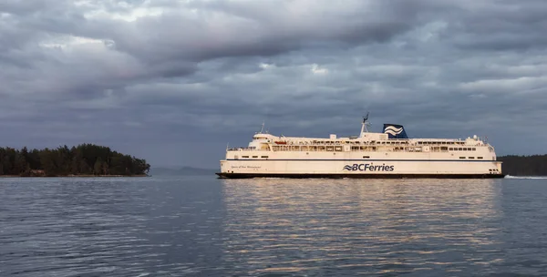 BC Ferries Σκάφος Φεύγοντας από τον Αεροσταθμό στον κόλπο Swartz — Φωτογραφία Αρχείου