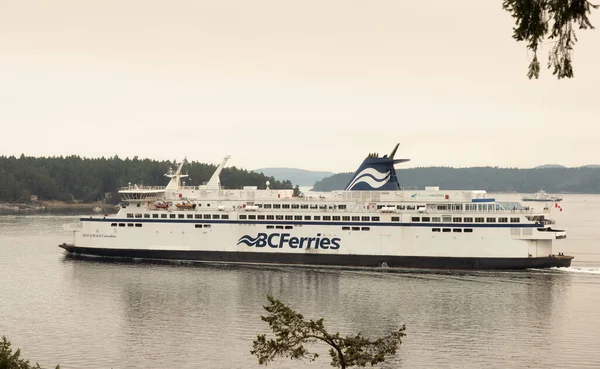 BC Ferries Barco Saliendo de la Terminal en Swartz Bay — Foto de Stock