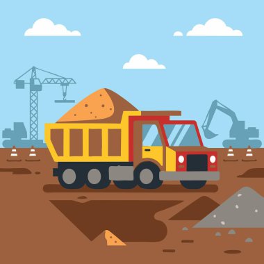 İnşaat alanında kum taşıyan kamyonu boşalt