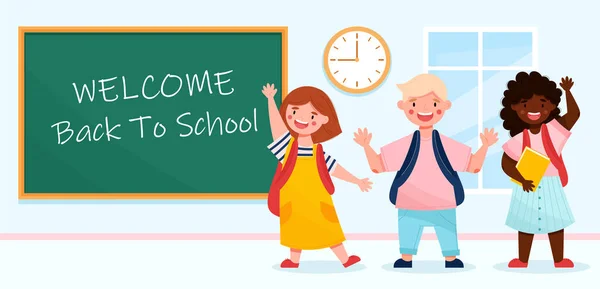 Welcome Back School Concept Smiling Kids Backpacks Classroom Chalkboard Clock — Stock vektor