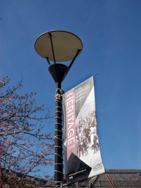 LONDON, İngiltere - Nisan 05, 2018: Greenwich Miras Merkezi için pankart