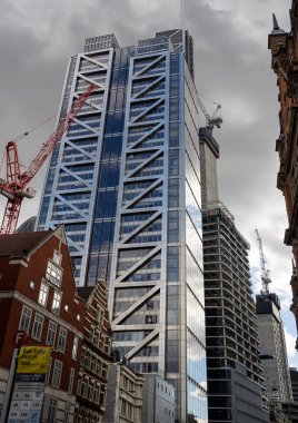 LONDON, İngiltere - 12 AĞUSTOS 2017: Heron Tower Gökdeleni (110 Bishopsgate).