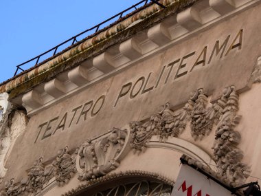 LISBON, PORTUGAL - 07 Mart 2015: Rua das Portas de Santo Antao 'daki Teatro Politeama' nın dışı