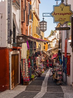 GRANADA, İspanya - 10 Mart 2016: Tanrı 'nın Aziz John Kilisesi' nin (Baslica de San Juan de Dios Kilisesi) ön cephesi)