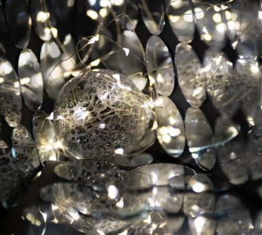 Ayna yansımalı güzel hafiflik perisi ışıkları 