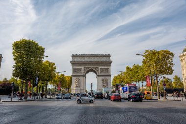 Paris 'te Zafer Takı