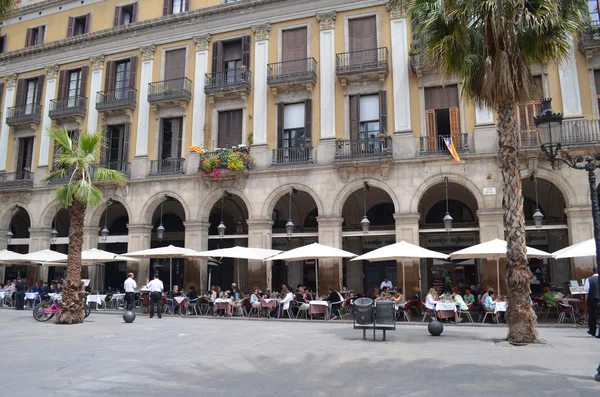 Barcelona'da Kral Meydanı