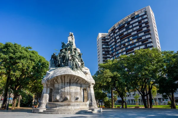 Pomnik lekarza Bartomeu Robert w mieście Barcelona — Zdjęcie stockowe