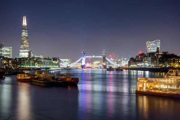 Londýn v noci, Velká Británie — Stock fotografie