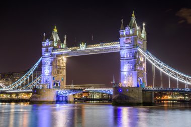 Londra 'daki kule köprüsü