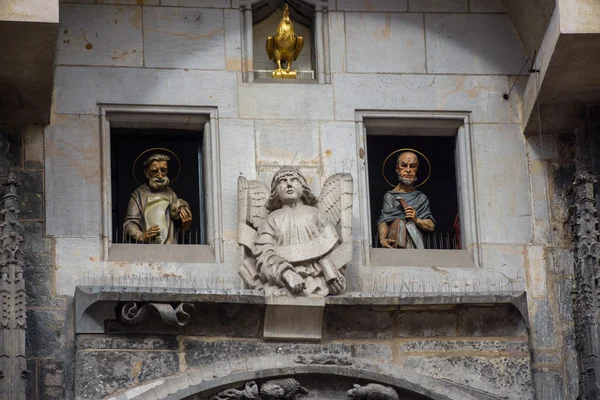 Décoration de l'horloge astronomique à Prague — Photo